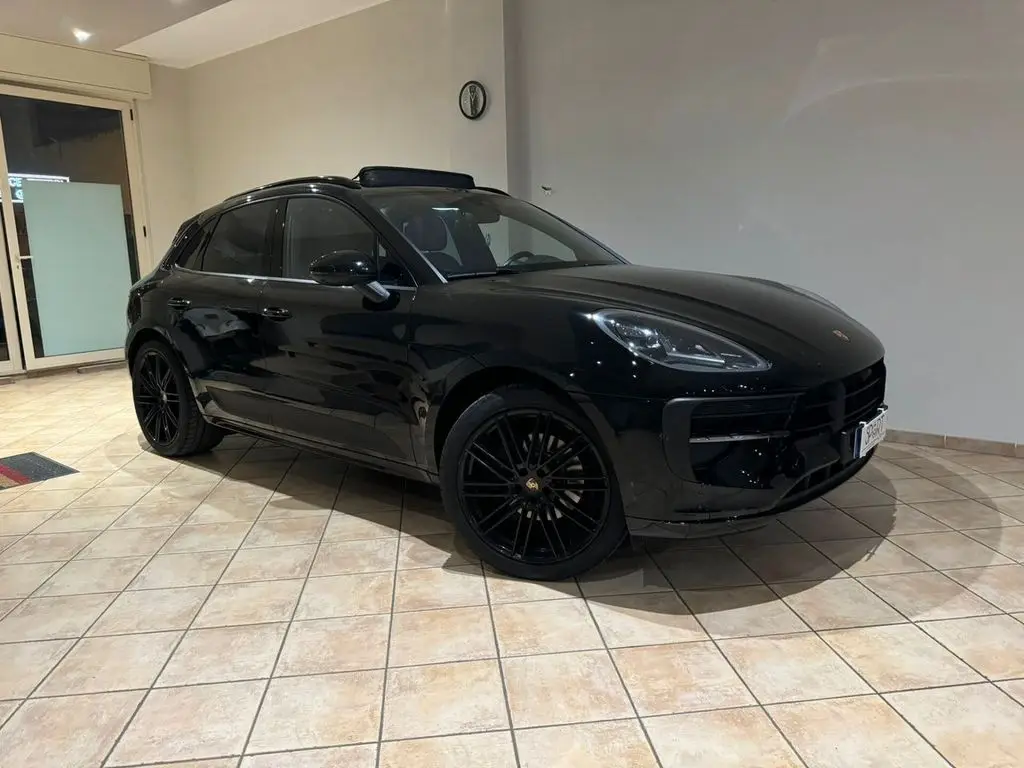 Photo 1 : Porsche Macan 2019 Petrol