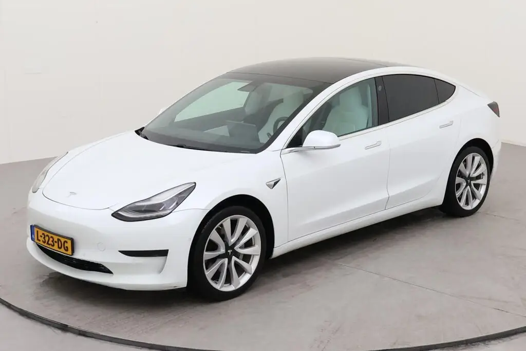 Photo 1 : Tesla Model 3 2019 Not specified