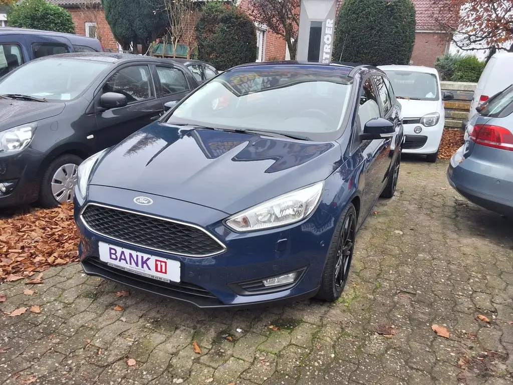 Photo 1 : Ford Focus 2016 Petrol