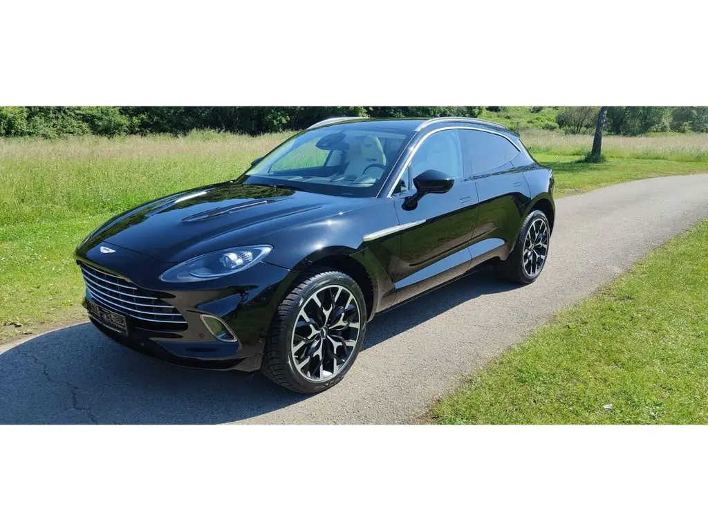 Photo 1 : Aston Martin Dbx 2021 Essence