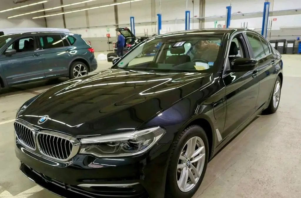 Photo 1 : Bmw Serie 5 2020 Hybrid