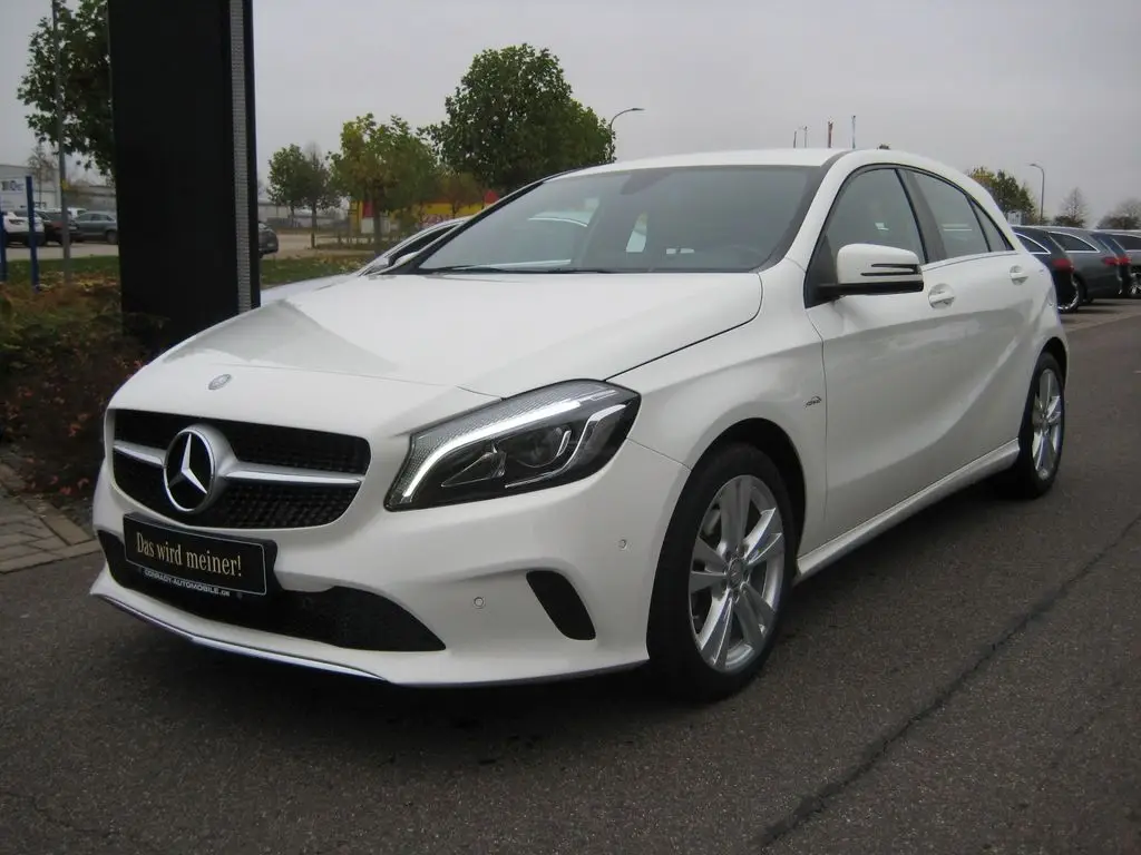 Photo 1 : Mercedes-benz Classe A 2016 Essence