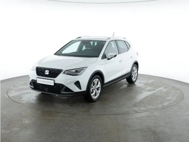 Photo 1 : Seat Arona 2023 Essence