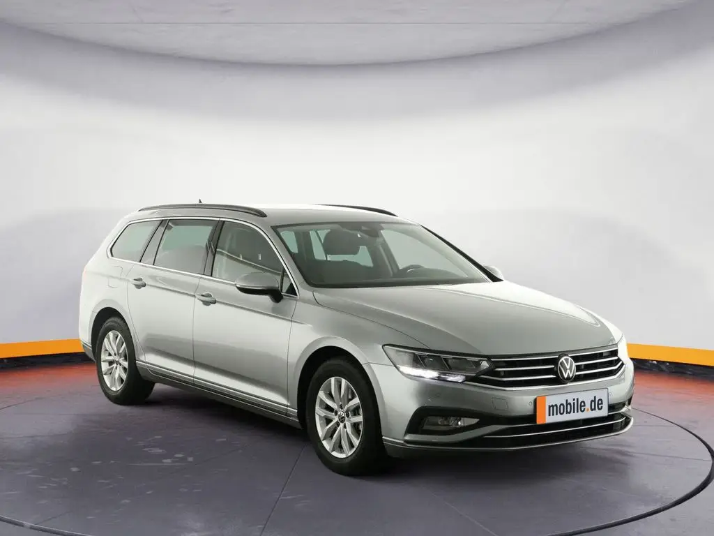 Photo 1 : Volkswagen Passat 2024 Diesel