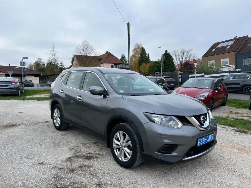 Photo 1 : Nissan X-trail 2016 Essence