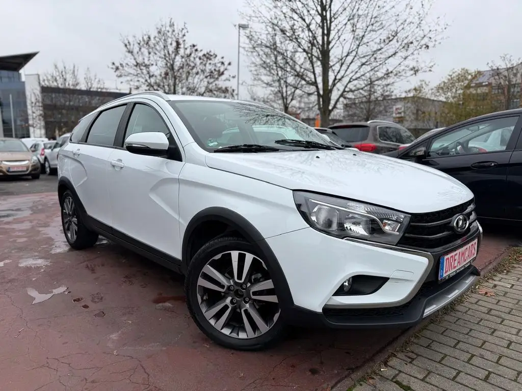 Photo 1 : Lada Vesta 2019 Petrol