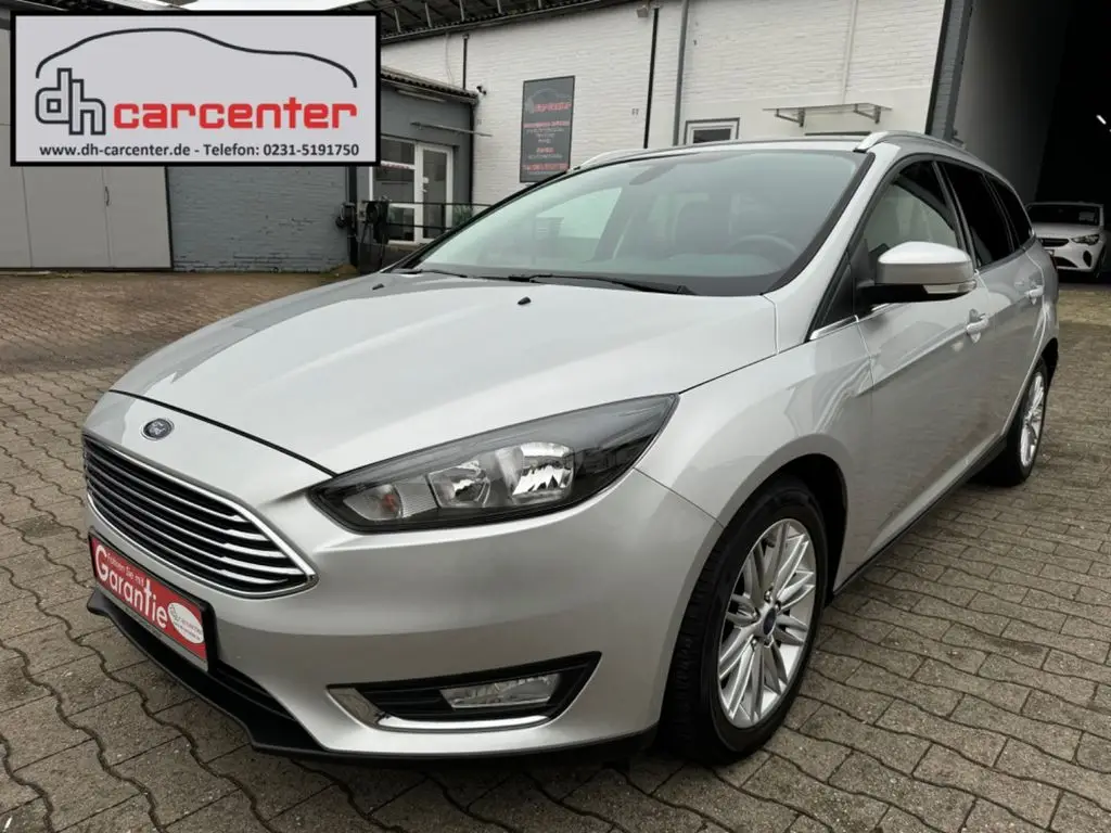 Photo 1 : Ford Focus 2016 Essence