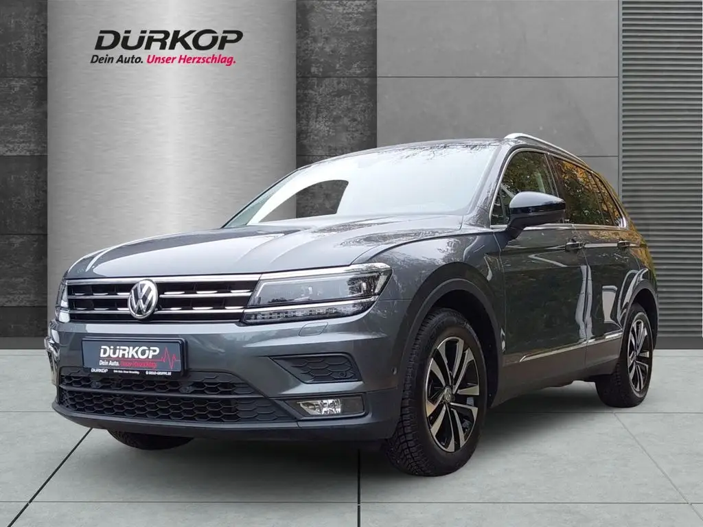 Photo 1 : Volkswagen Tiguan 2020 Essence