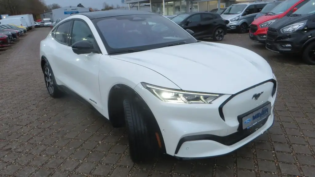 Photo 1 : Ford Mustang 2023 Non renseigné