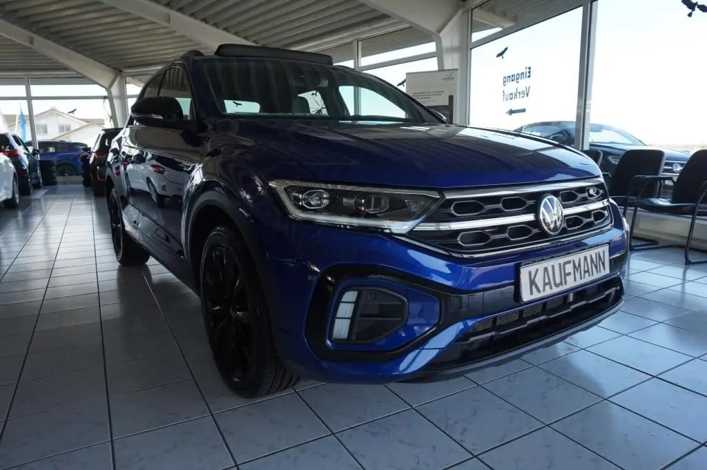 Photo 1 : Volkswagen T-roc 2024 Essence