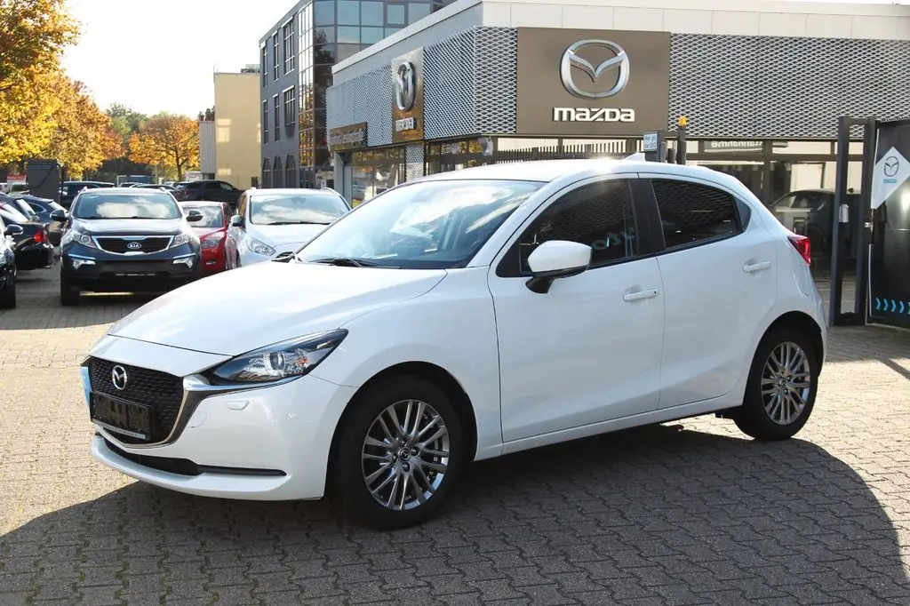 Photo 1 : Mazda 2 2021 Petrol