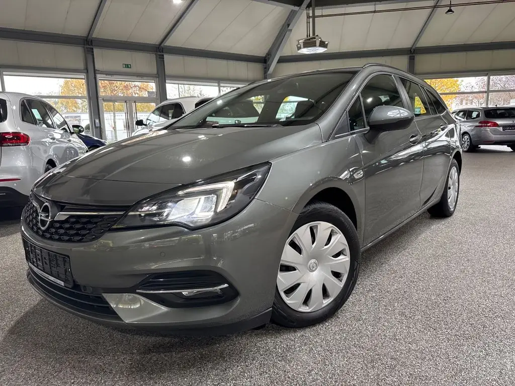 Photo 1 : Opel Astra 2020 Diesel