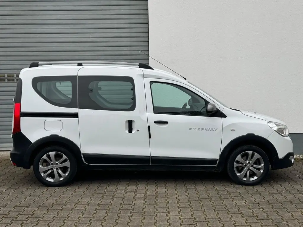 Photo 1 : Dacia Dokker 2015 Essence