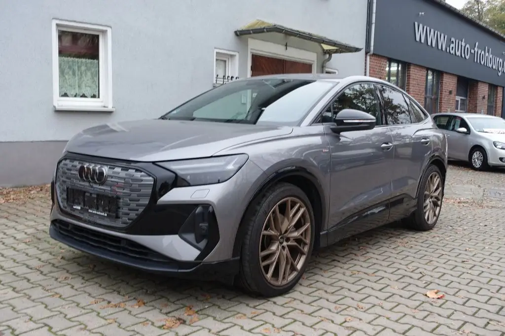 Photo 1 : Audi Q4 2021 Non renseigné