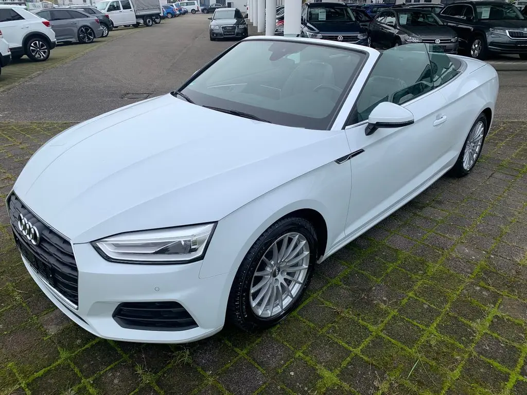 Photo 1 : Audi A5 2018 Petrol