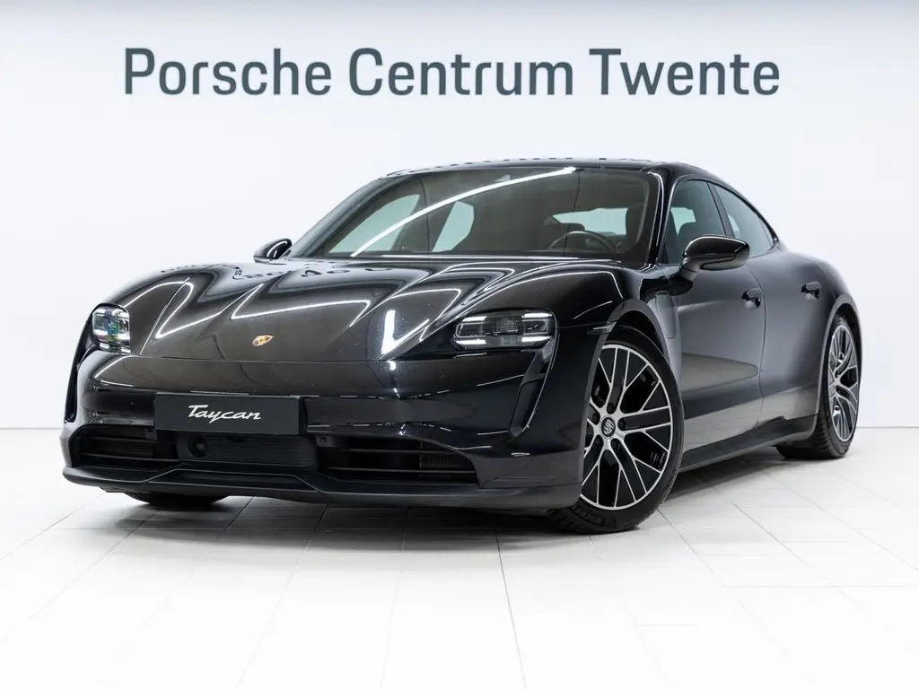 Photo 1 : Porsche Taycan 2021 Non renseigné