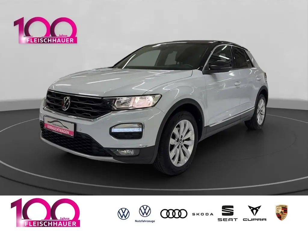 Photo 1 : Volkswagen T-roc 2021 Essence