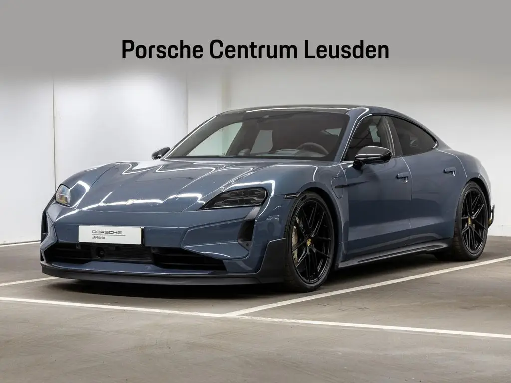 Photo 1 : Porsche Taycan 2024 Non renseigné