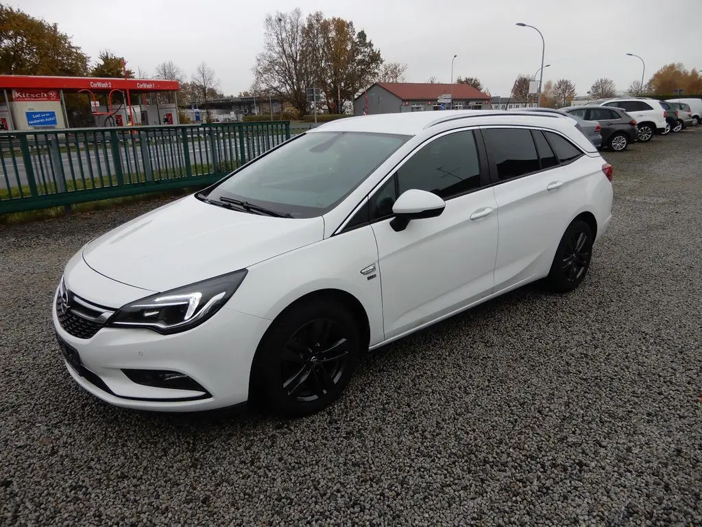 Photo 1 : Opel Astra 2019 Diesel