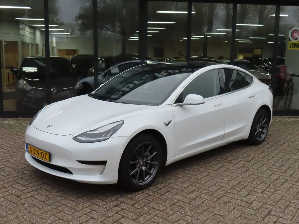 Photo 1 : Tesla Model 3 2019 Not specified