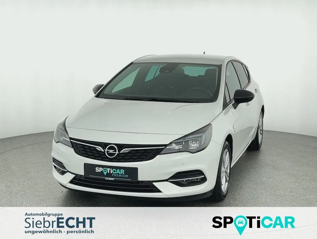 Photo 1 : Opel Astra 2020 Petrol