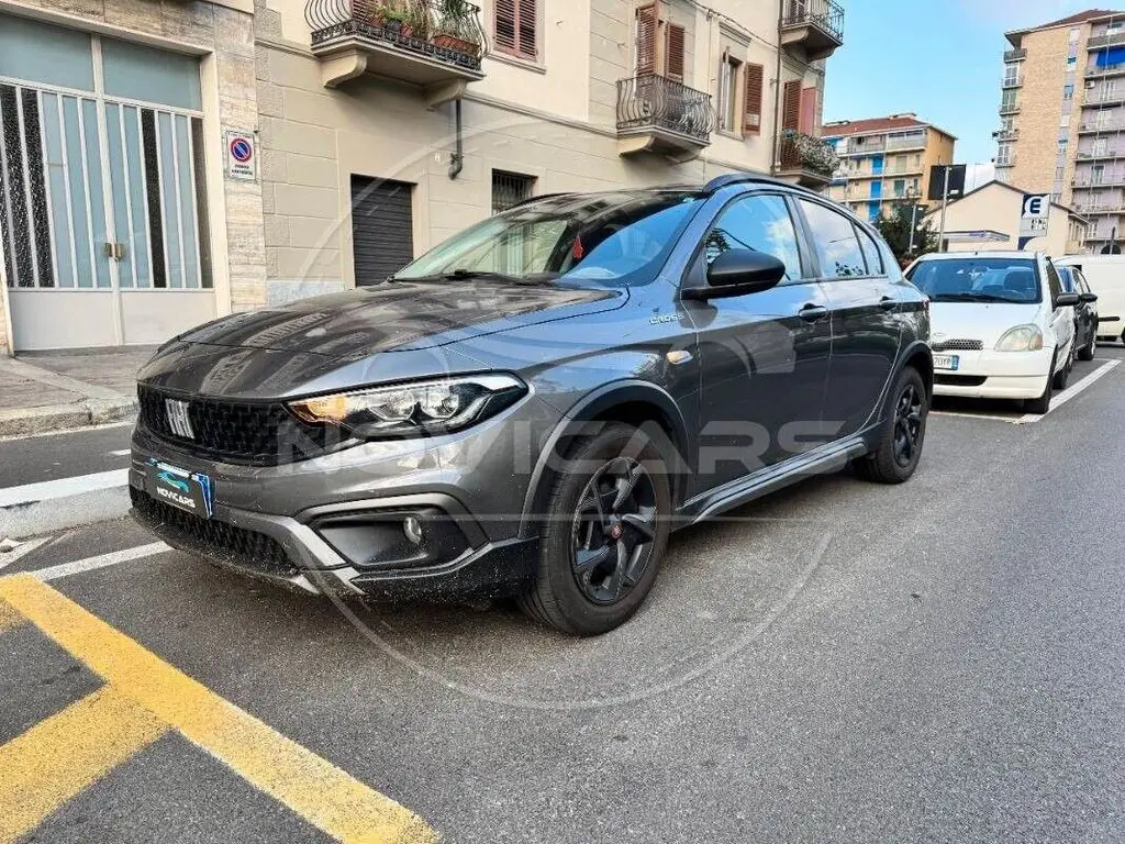 Photo 1 : Fiat Tipo 2023 Petrol