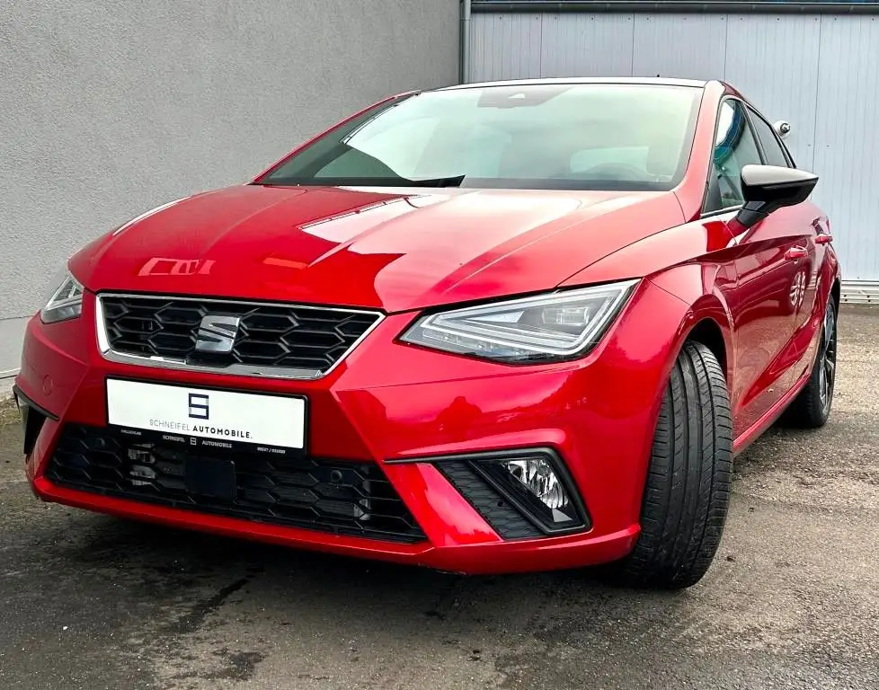 Photo 1 : Seat Ibiza 2024 Petrol