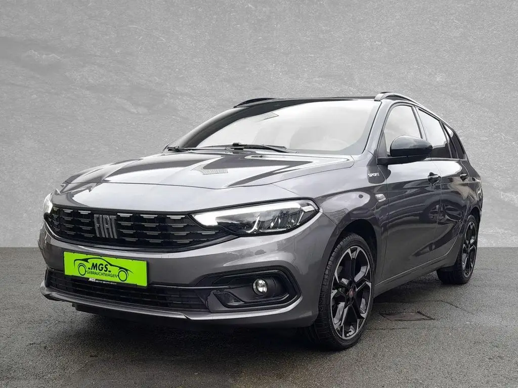 Photo 1 : Fiat Tipo 2022 Petrol