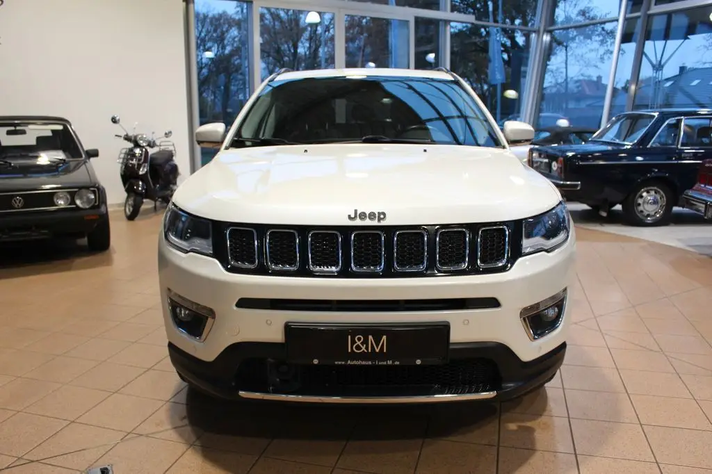 Photo 1 : Jeep Compass 2019 Petrol