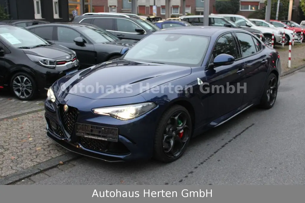 Photo 1 : Alfa Romeo Giulia 2017 Petrol