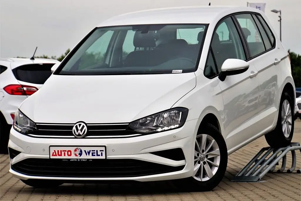 Photo 1 : Volkswagen Golf 2019 Petrol