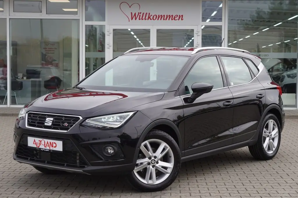 Photo 1 : Seat Arona 2021 Essence