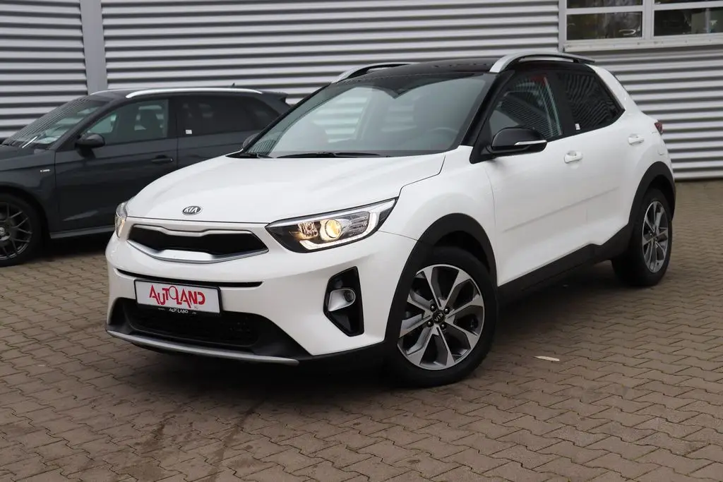 Photo 1 : Kia Stonic 2020 Essence