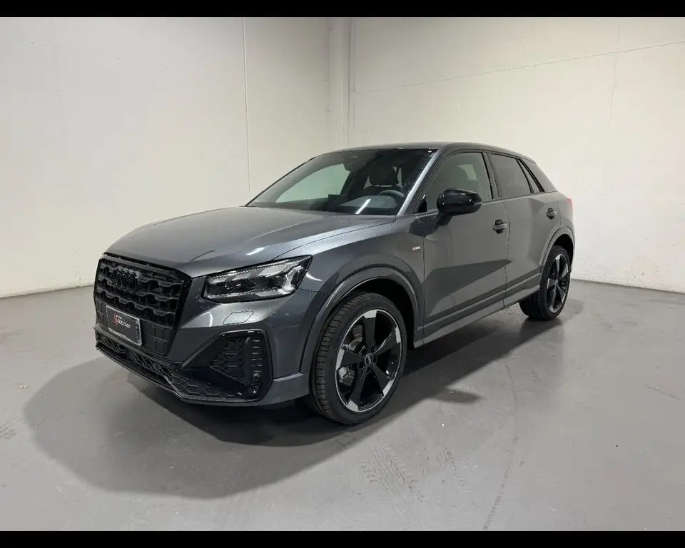 Photo 1 : Audi Q2 2024 Essence