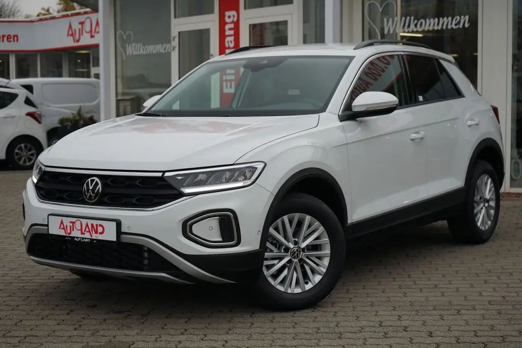 Photo 1 : Volkswagen T-roc 2024 Petrol