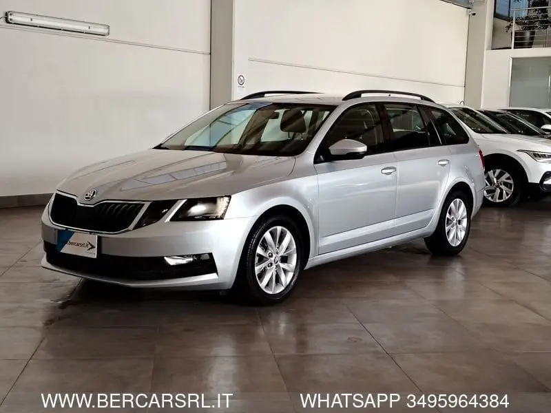 Photo 1 : Skoda Octavia 2020 Others