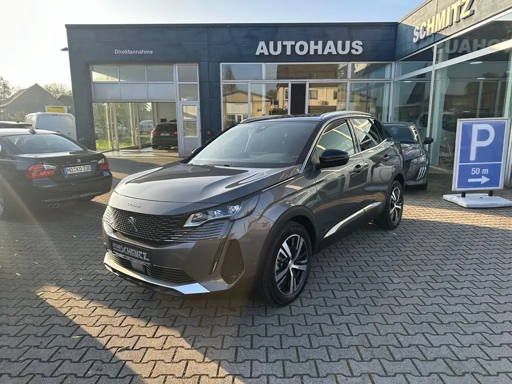 Photo 1 : Peugeot 3008 2023 Petrol