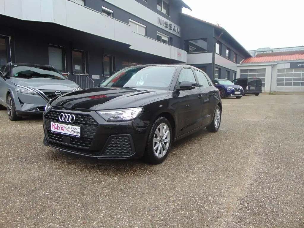 Photo 1 : Audi A1 2020 Essence