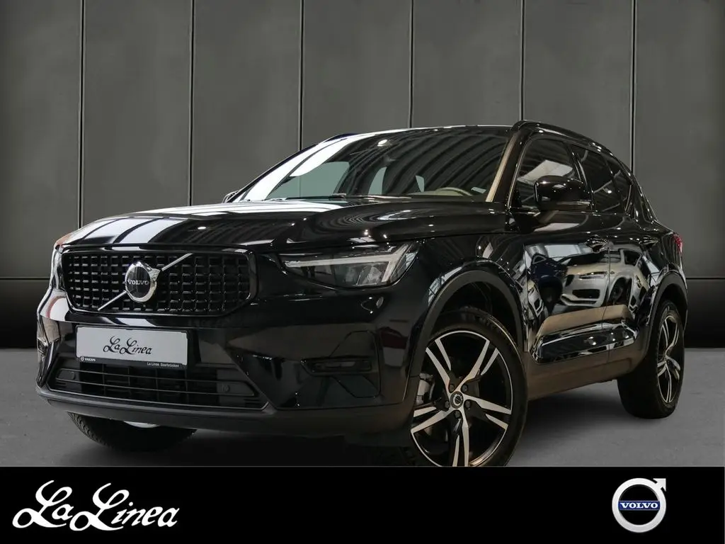 Photo 1 : Volvo Xc40 2024 Petrol