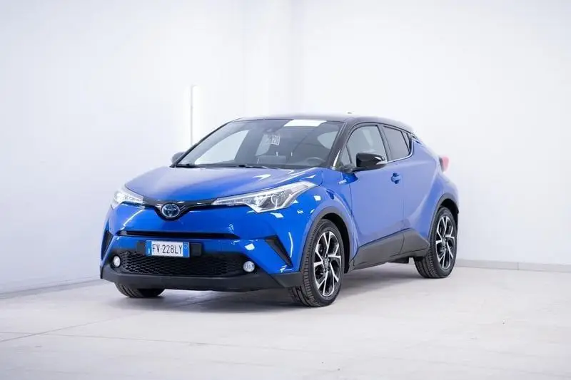 Photo 1 : Toyota C-hr 2019 Hybrid