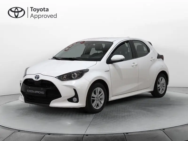 Photo 1 : Toyota Yaris 2021 Hybrid