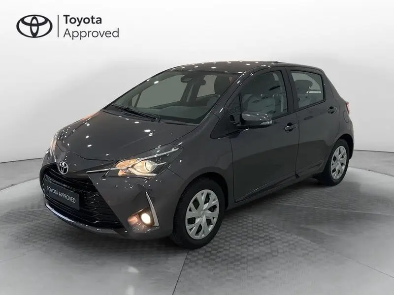 Photo 1 : Toyota Yaris 2020 Petrol