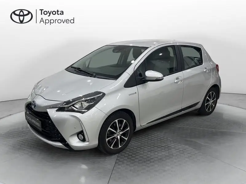 Photo 1 : Toyota Yaris 2018 Hybrid