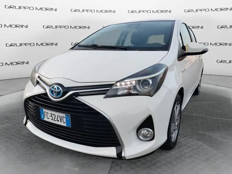 Photo 1 : Toyota Yaris 2016 Hybrid