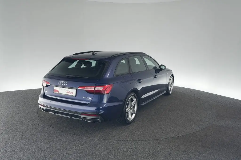 Photo 1 : Audi A4 2022 Diesel