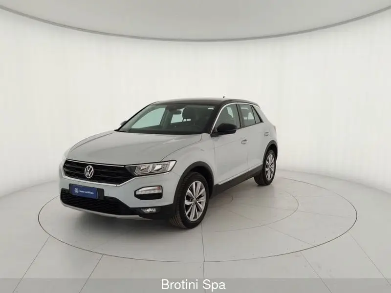 Photo 1 : Volkswagen T-roc 2021 Essence