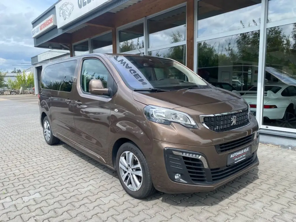 Photo 1 : Peugeot Traveller 2018 Diesel