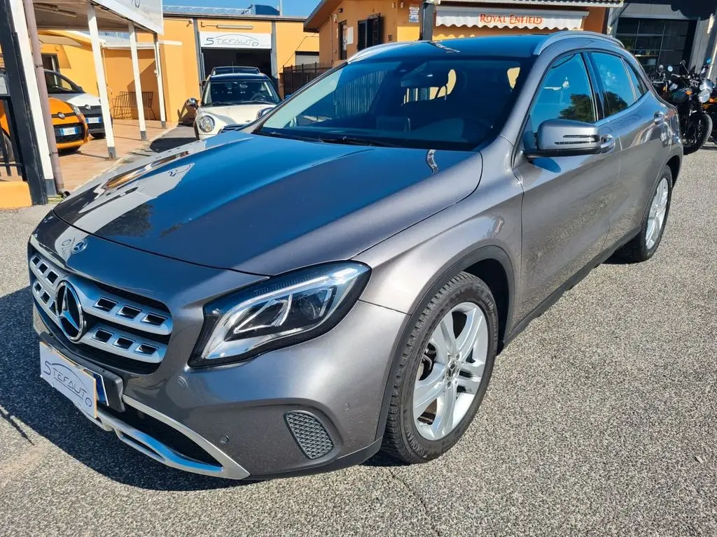 Photo 1 : Mercedes-benz Classe Gla 2019 Petrol