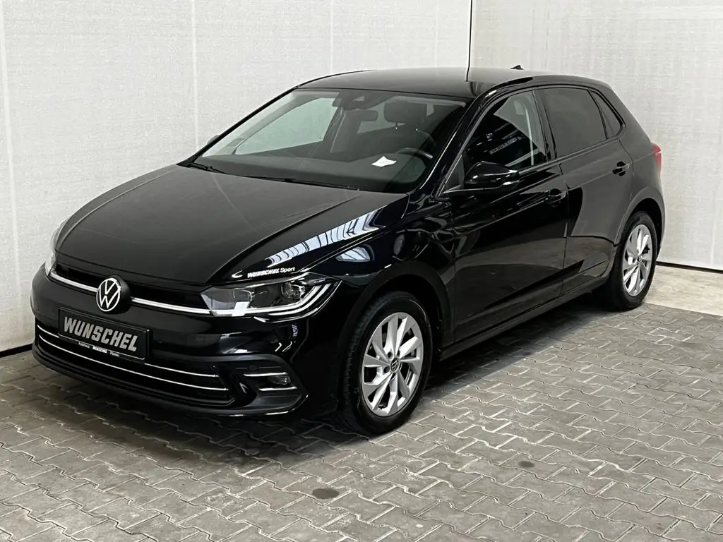 Photo 1 : Volkswagen Polo 2021 Essence