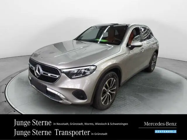 Photo 1 : Mercedes-benz Classe Glc 2023 Petrol